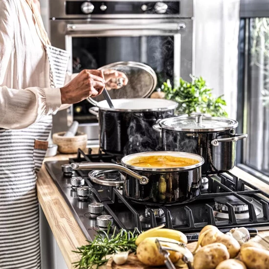 Bester Verkauf 🛒 KitchenAid CC003268-001 Kochtopf Inkl. Deckel, Emailliert, 24 Cm Durchmesser, Induktionsherd-geeignet ✔️ 7 Bester Verkauf 🛒 KitchenAid CC003268-001 Kochtopf Inkl. Deckel, Emailliert, 24 Cm Durchmesser, Induktionsherd-geeignet ✔️ – Bild 5