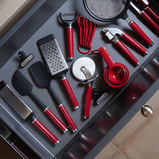 Budget 💯 KitchenAid Knoblauchpresse Core Rot 🥰 5 Budget 💯 KitchenAid Knoblauchpresse Core Rot 🥰 – Bild 3